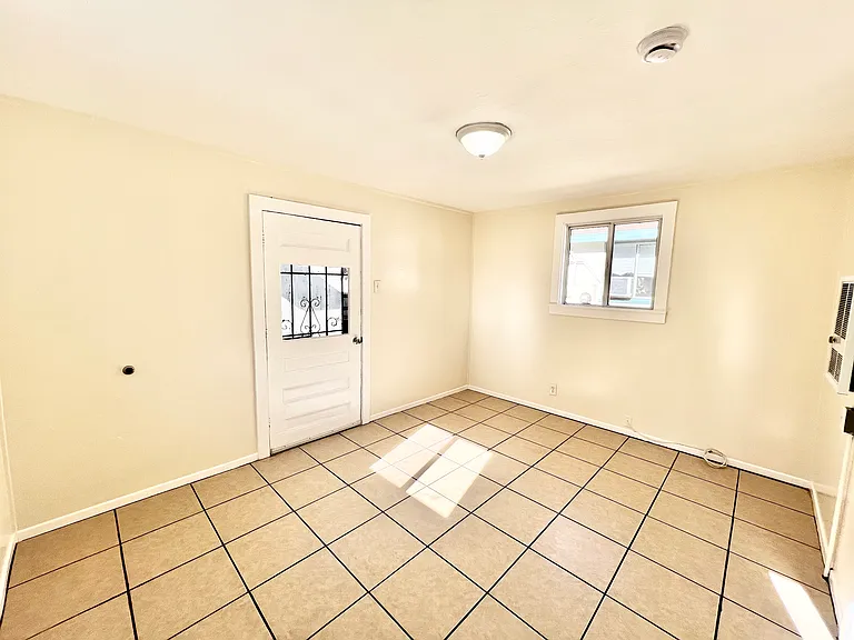 721 Flint Ave — Photo 11