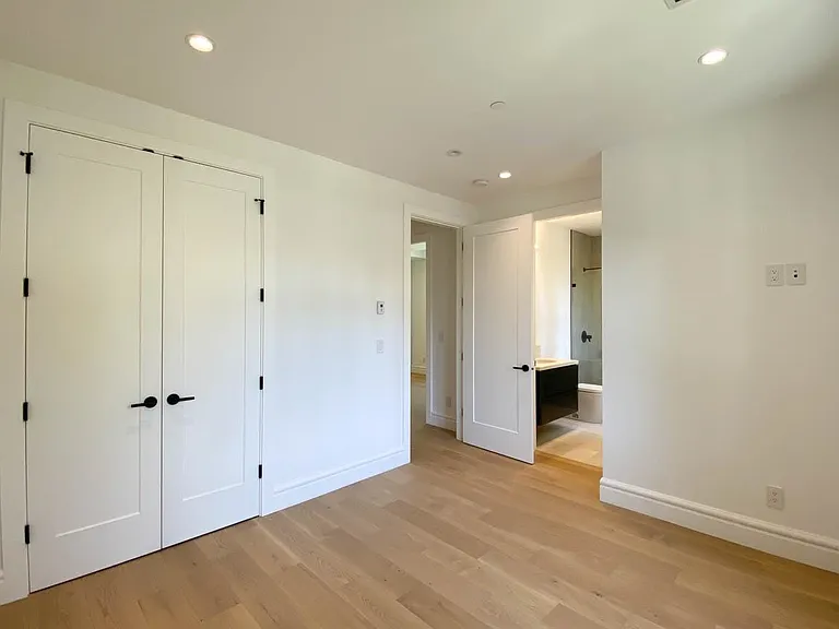 1368 W 43rd Ave #UPPER — Photo 18