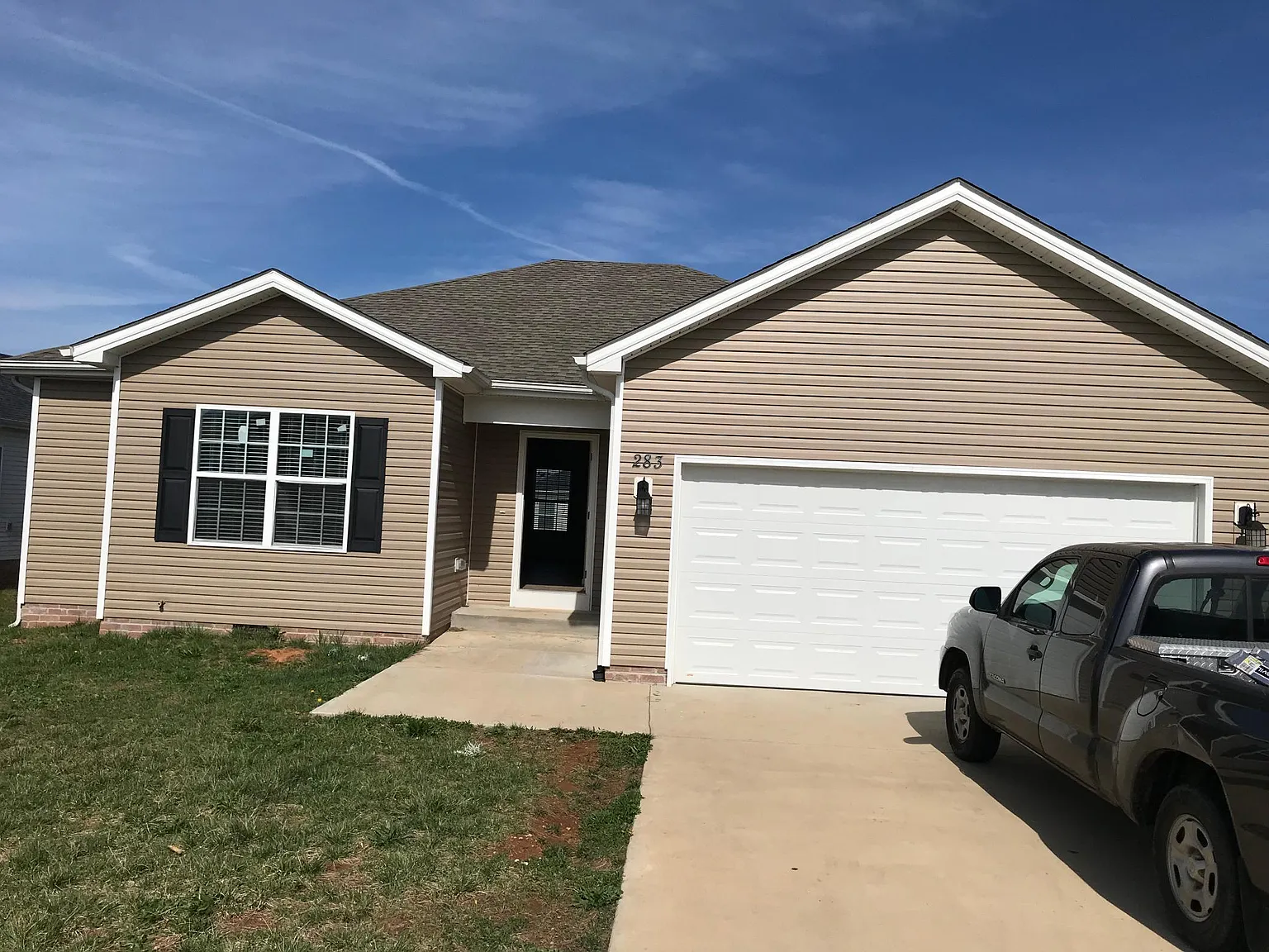 3 bed, 1600 sqft, $1,700 — Photo 4