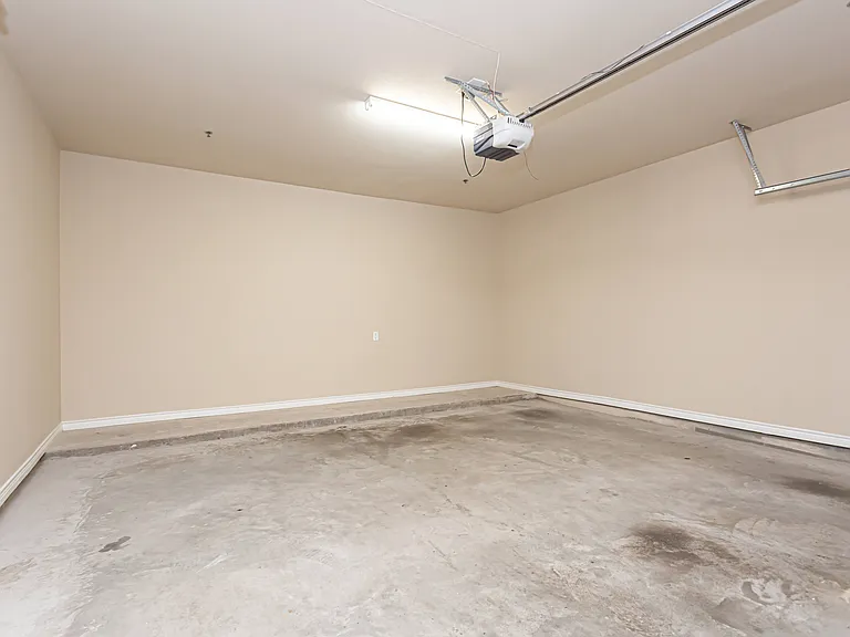 Zachary Parkside Apartments — Photo 13