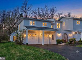 61 Hartzell Dr, Shepherdstown, WV 25443