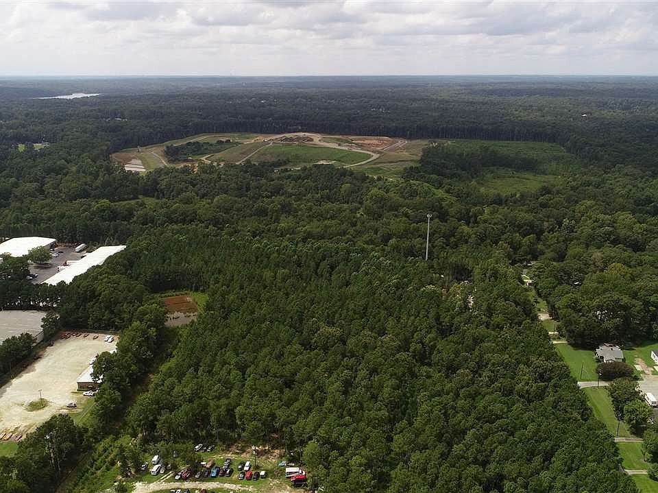 2nd image of 5100 Fayetteville Rd