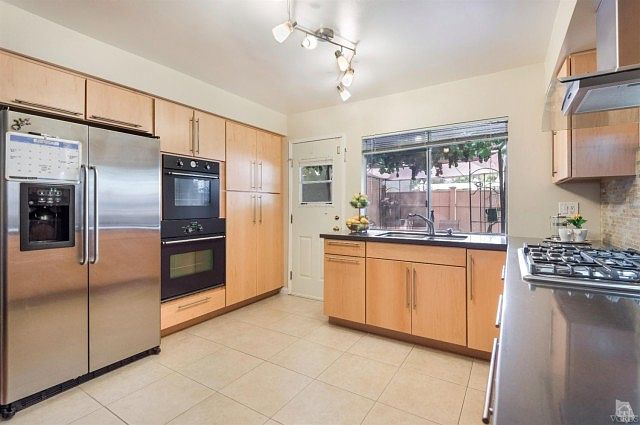 1st image of 1545 Eucalyptus Cir