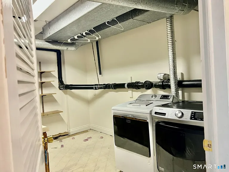16 E Gate Ln #16 — Photo 14