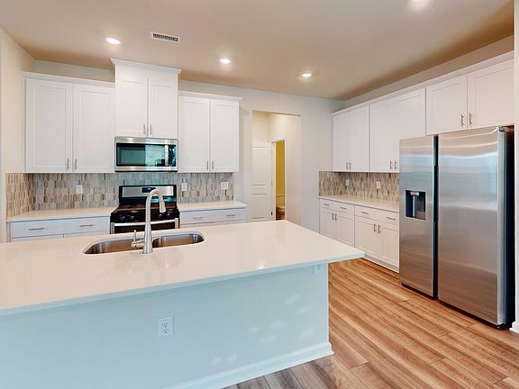 3rd image of 105 Anise Tree Way