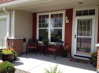 15588 Emerald Dr N UNIT 5, Hugo, MN 55038