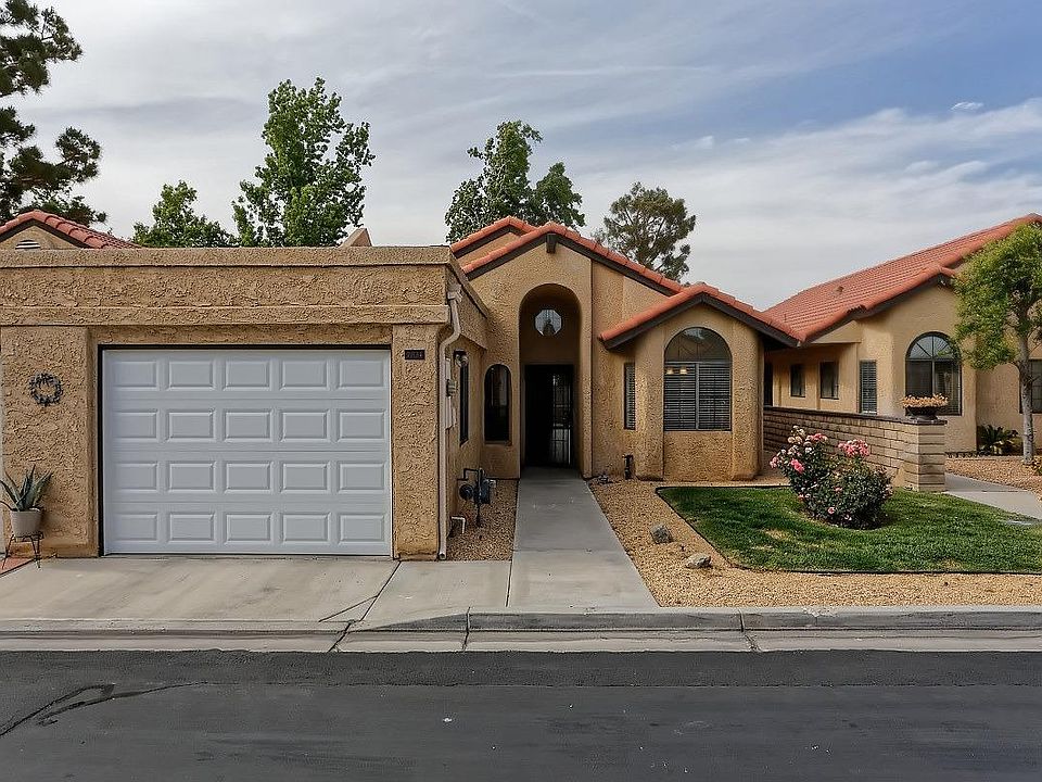 1st image of 19134 Elm Dr