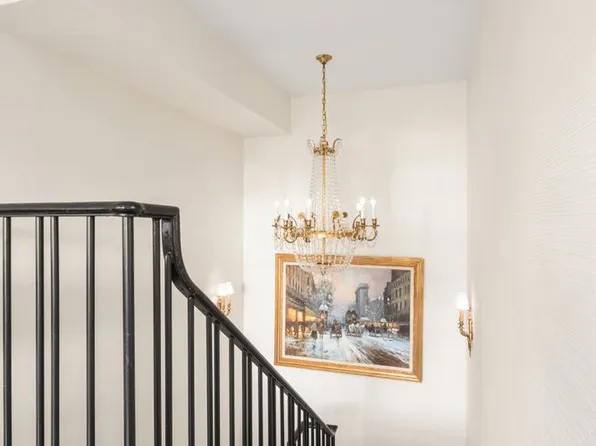 150 West 12th Street image 26 of 37