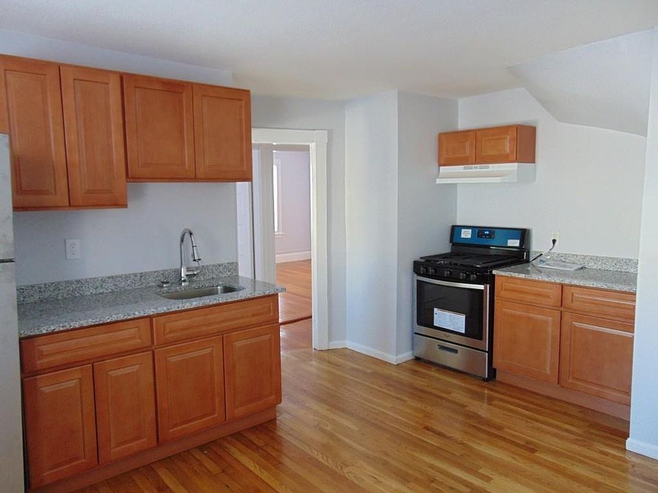 1st image of 74 Taylor St #0