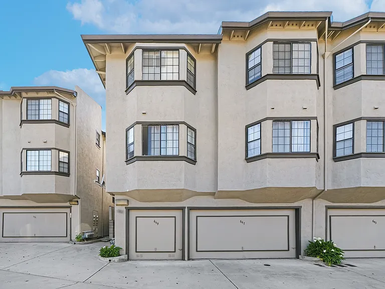 649 La Maison Dr — Photo 31