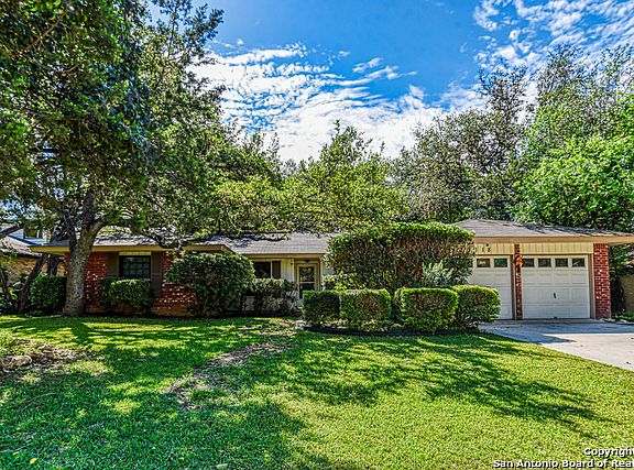 2nd image of 1118 Birch Hl