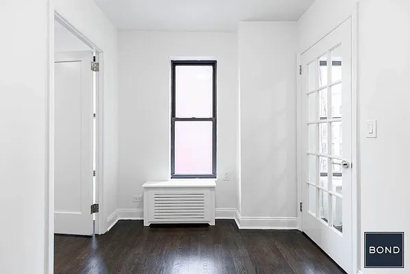 Rented by Bond New York | media 11