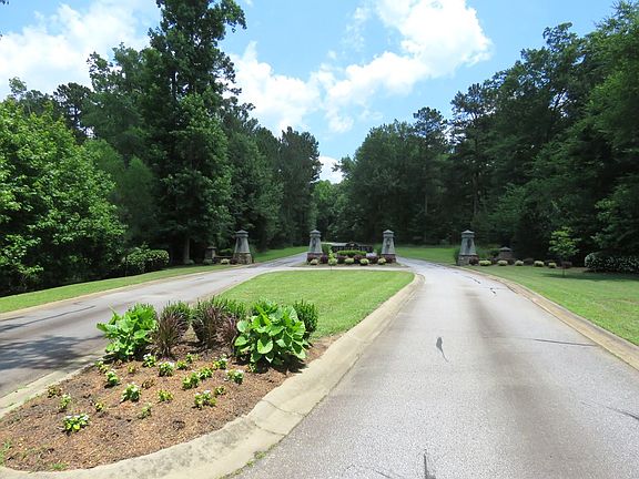 5th image of 223 Headwater Dr