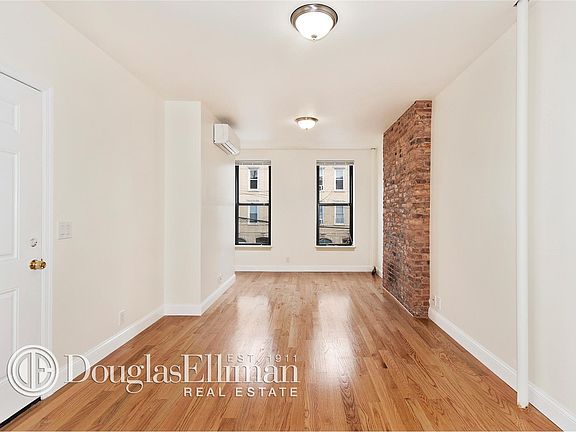5th image of 561 Morgan Ave APT 1