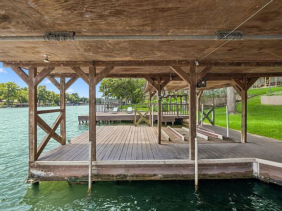 4th image of 2632 Williams Lakeshore Dr