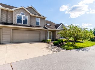 9925 Oak Trail Rd, Fort Wayne, IN 46825