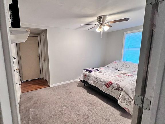 5th image of 404 W Martin Luther King Dr