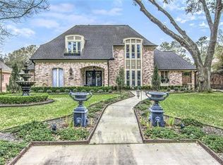 5523 Pine Arbor Dr, Houston, TX 77066