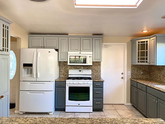 2nd image of 8155 Kato St