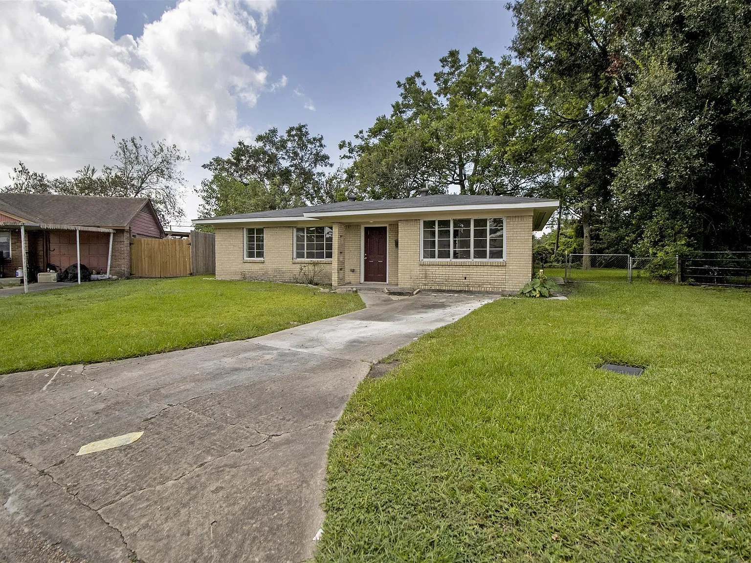 3 bed, 2.0 bath, 1316 sqft, $1,525 — Photo 3