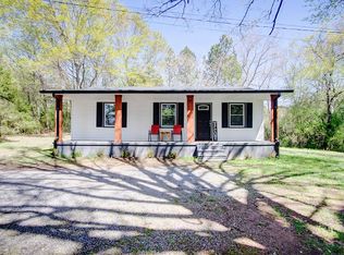 18 Young Rd, Cartersville, GA 30120