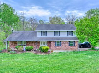 261 High Forest Dr, Carbondale, IL