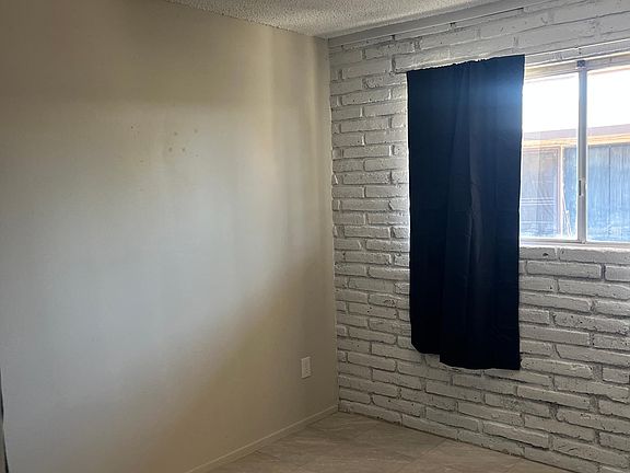 5th image of 1186 W Kings Ln #12