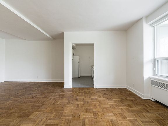 5th image of 755 Avenue Rd #50058A-206