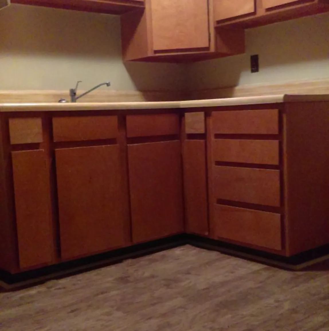 4 bed, 950 sqft, $1,200 — Photo 2