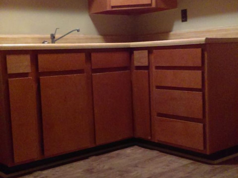 2nd image of 1319 W 9th St #1319