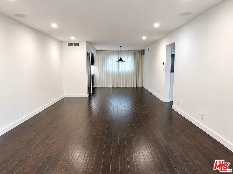 1525 N Hayworth Ave #107 — Photo 7