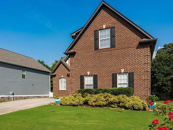3rd image of 8714 Highlands Dr
