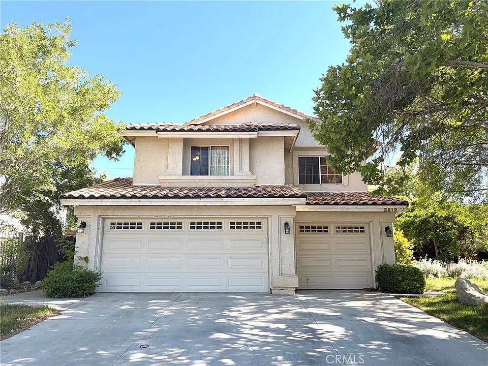 2812 W Pondera St
