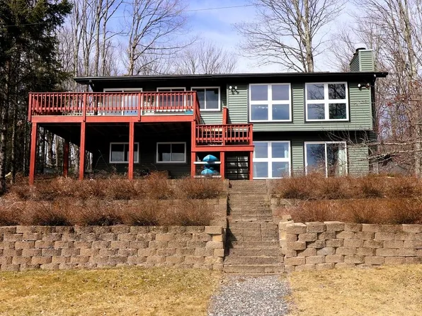 8130 N Peltonen Rd, Hurley, WI 54534