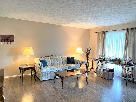 4th image of 539 Halifax Dr