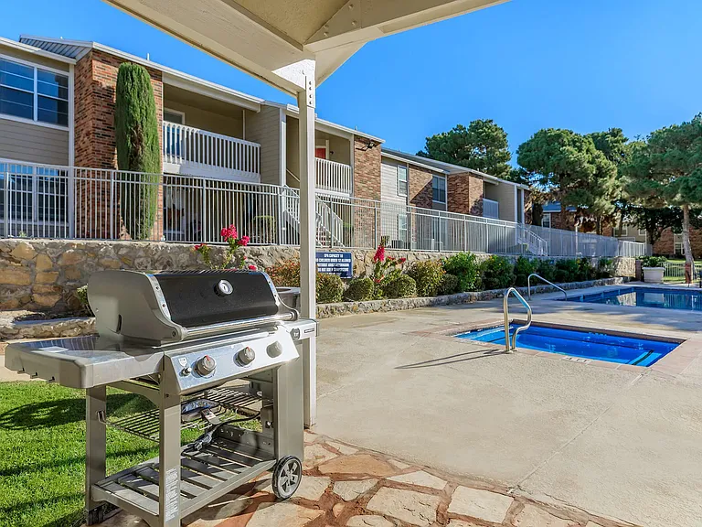 Outdoor Grilling and Poolside Fun at Whispering Pines, El Paso