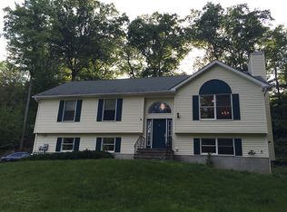 726 Pine Grove Rd, Wappingers Falls, NY 12590