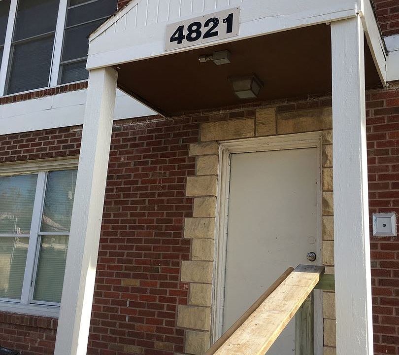 2nd image of 4821 Ames Ave APT 5