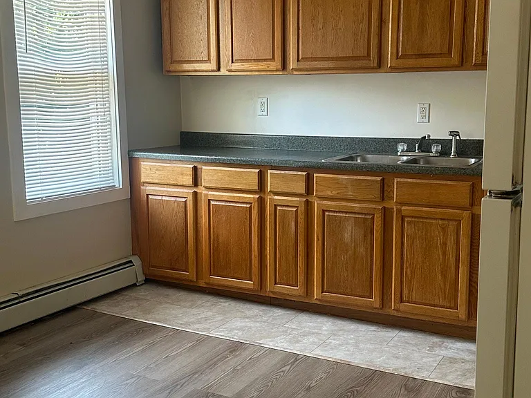 Eat-in Kitchen