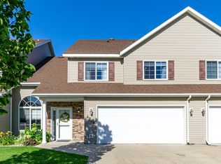 4794 Lynnbrook Ln, Grand Forks, ND 58201