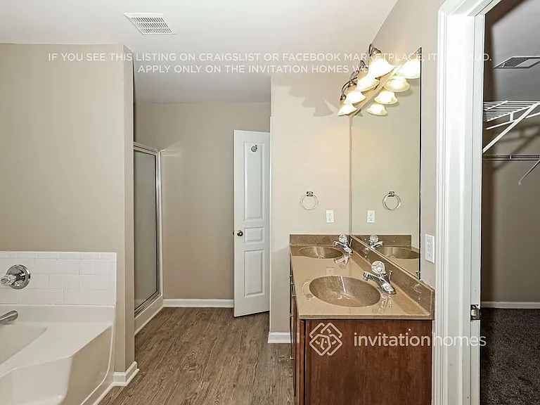 128 Revolutionary Dr — Photo 11