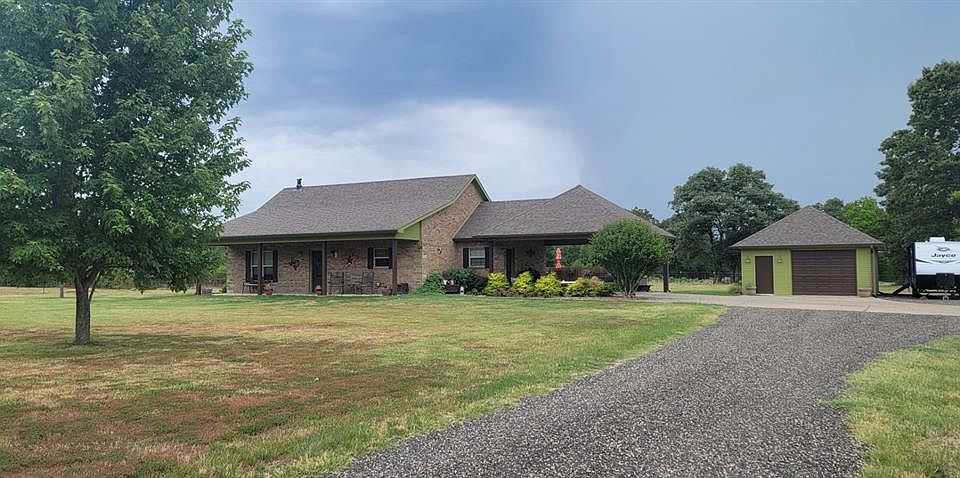 2nd image of 316 Vz County Road 1813