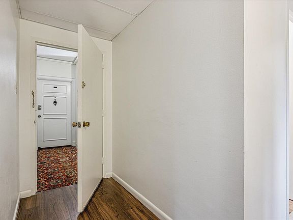 4th image of 1960 N Parkway Ave #311