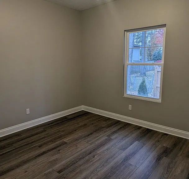 638 Treadway Blvd — Photo 8