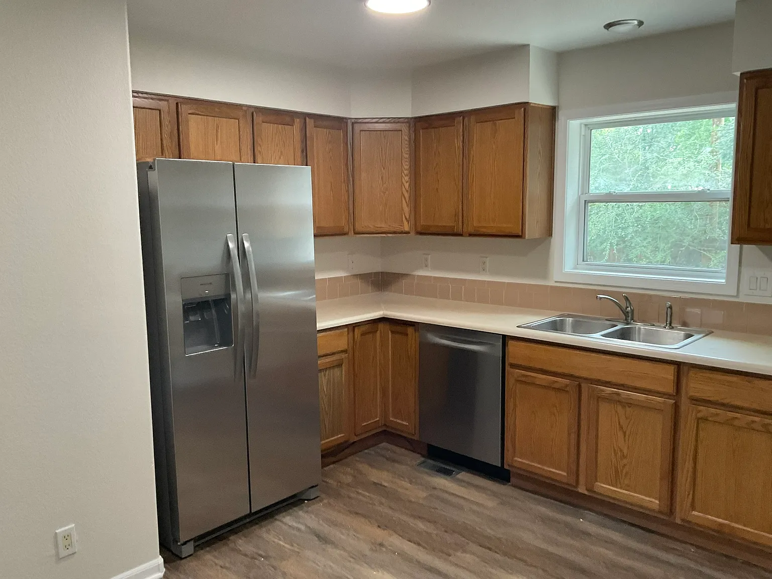 2 bed, 1163 sqft, $2,600 — Photo 3