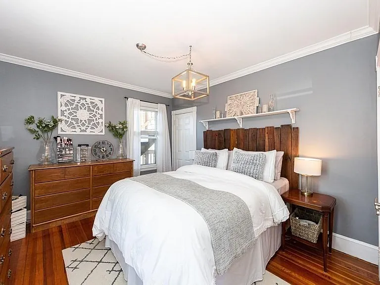 22 Buttonwood St #3 — Photo 8