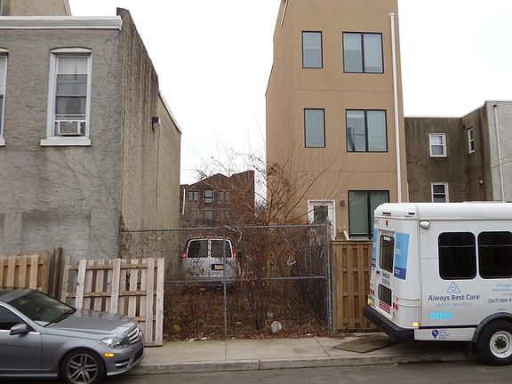 2nd image of 1516 Harmer St