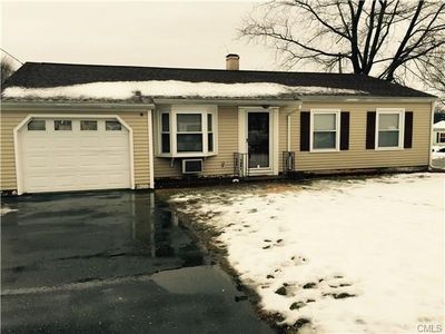64 Indian Field Rd, Bridgeport, CT, 06606