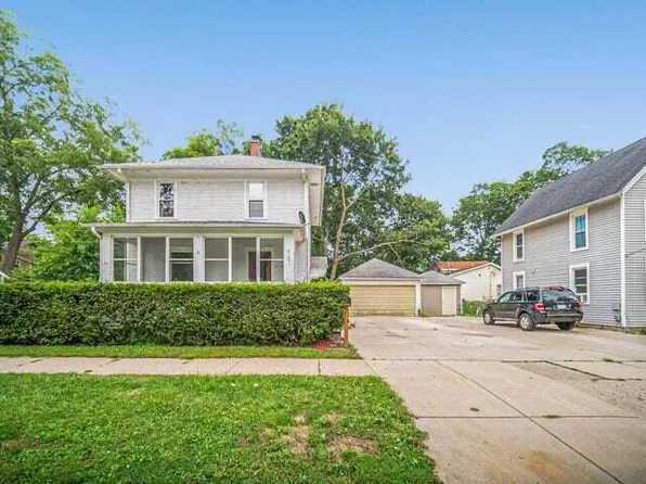 313 S Eagle St, Marshall, MI 49068