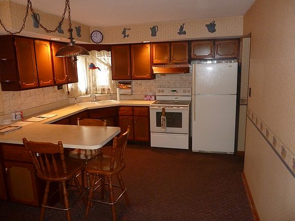 Kitchen-appliances included